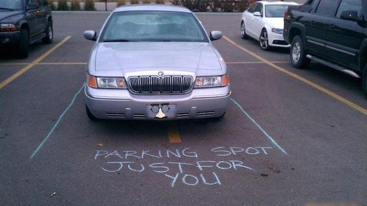 Hukuman Parkir Sembarangan (5)