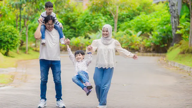 anak februari tidak manja