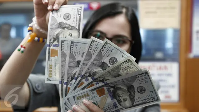 Rupiah Menguat 12 Poin atas Dolar