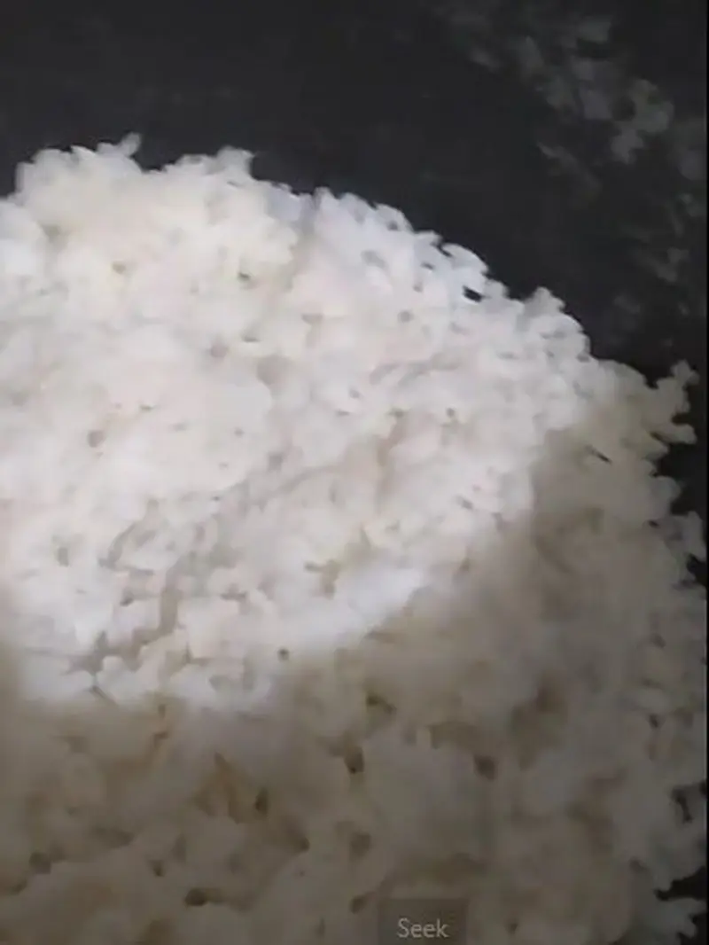 Cara Agar Sisa Nasi Kering di Rice Cooker Dapat Pulen Kembali