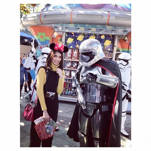 6 Potret masa muda Sabrina Chairunnisa, ucapan soal uang saku seribu saat sekolah jadi sorotan