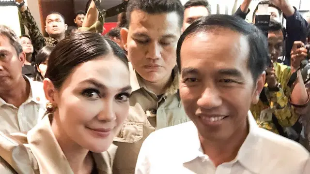 Luna Maya dan Jokowi