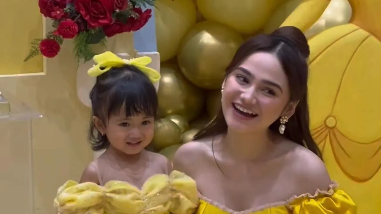 6 Potret Tampilan Cantik Paripurna Syifa Hadju Jadi Princess Belle di Ultah Anak Kesha Ratuliu, Aisha