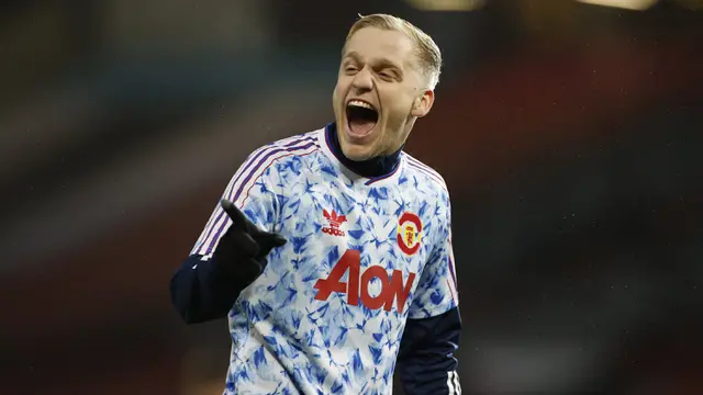 Foto: 5 Pemain Tim Besar yang Minim Menit Bermain di Liga Inggris, termasuk Gelandang Manchester United Donny van de Beek, Saatnya Angkat Ka