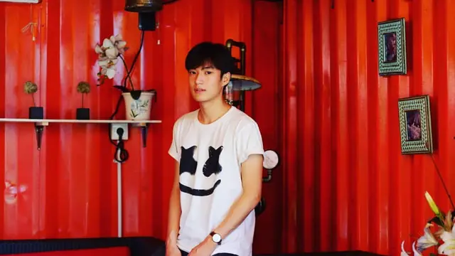 Viral Video Tukang Servis AC Bak Idol KPop yang Curi Perhatian, Ini 6 Potretnya