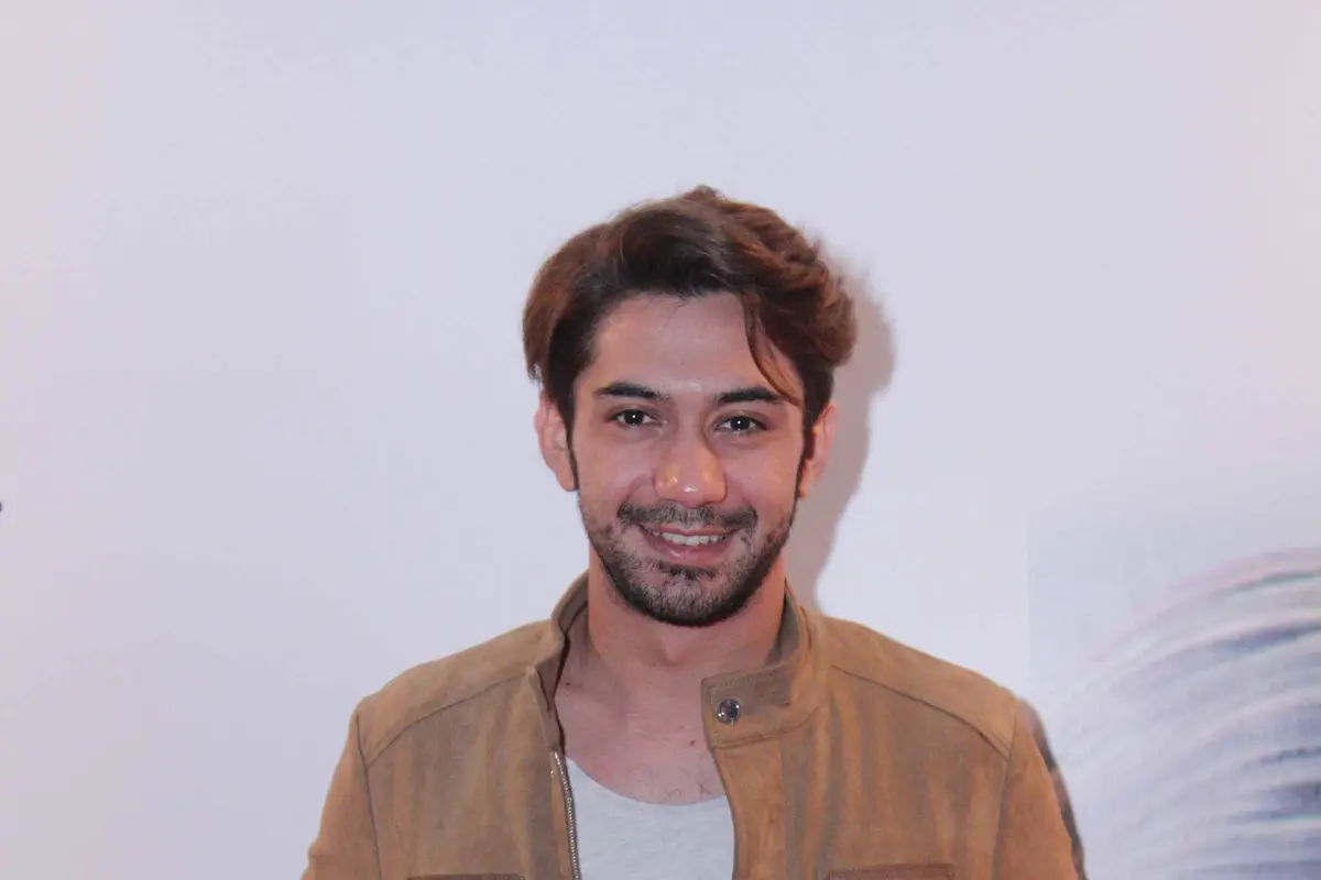 [Bintang] Reza Rahadian