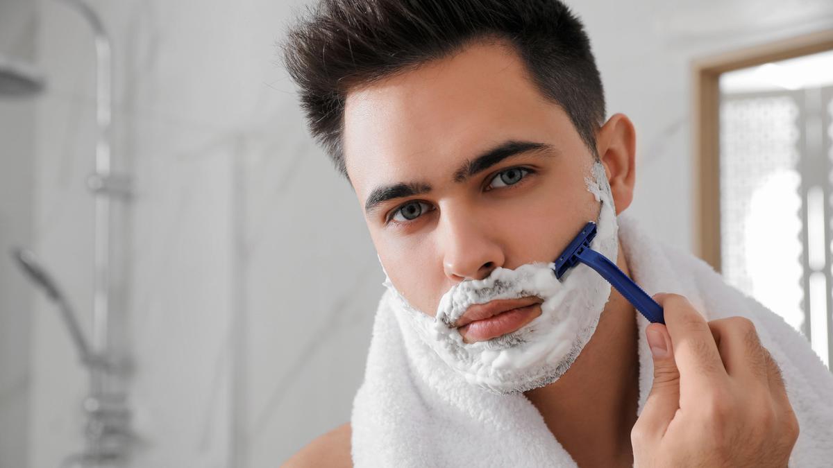 Rekomendasi Produk Sat-Set untuk Cowok Aktif, Satu Langkah Simpel Bikin Percaya Diri