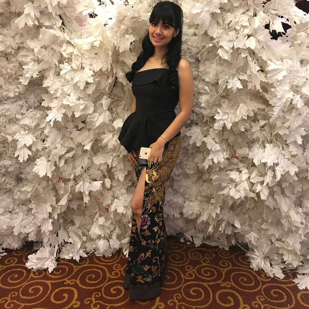 Della Wulan, adik bungsu Julia Perez