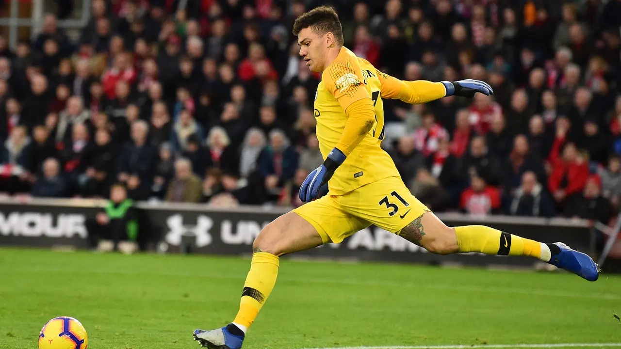 Foto: 5 Kiper yang Mampu Membuat Assist di Liga Inggris, Kiper Liverpool Alisson Becker Bahkan Melengkapinya dengan Gol