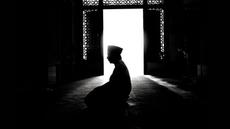 Salat tahajud (Via: holikulanwar.blogspot.com)