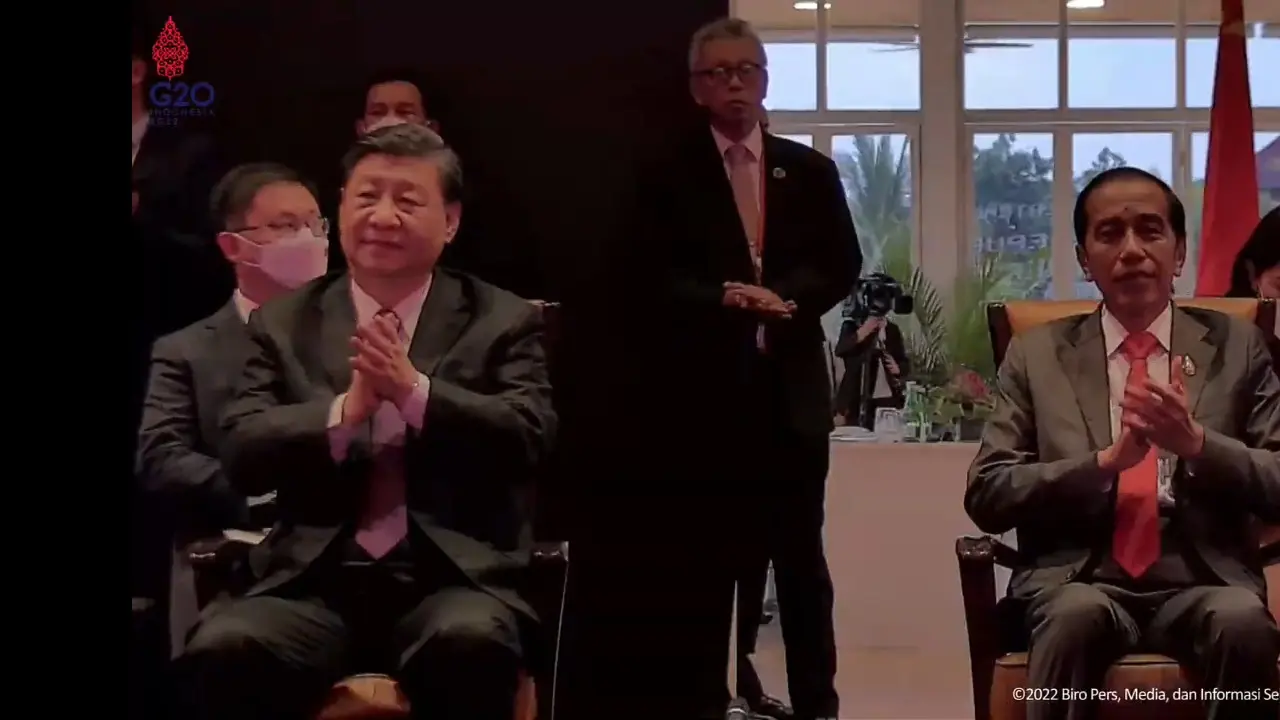 Presiden Joko Widodo (Jokowi) bersama Presiden China Xi Jinping menyaksikan langsung secara virtual proses uji dinamis Kereta Cepat Jakarta-Bandung