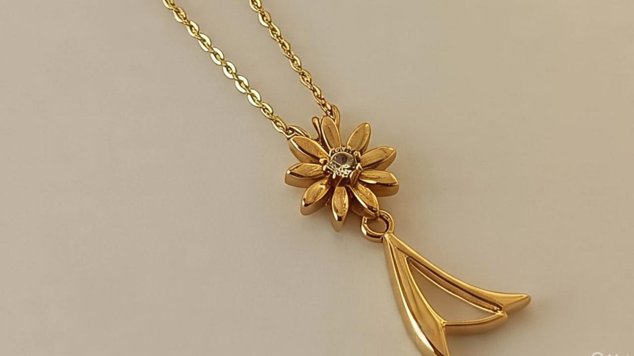 8 Kalung Emas Model Bunga 10 Gram, Sempurnakan Gaya Anggun dan Eleganmu di 2025