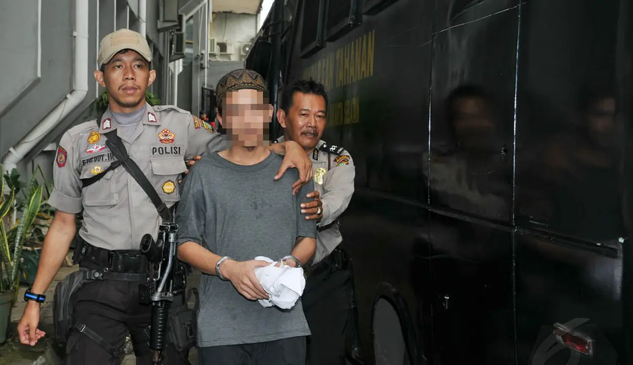 Dari lima terdakwa mantan pekerja kebersihan di JIS, hanya satu yang disidang pada hari ini, Jakarta, Selasa (26/8/14). (Liputan6.com/Johan Tallo)
