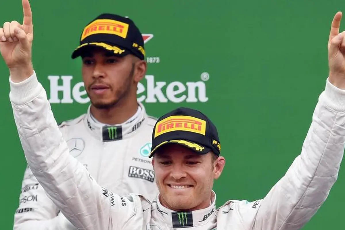 Nico Rosberg dan Lewis Hamilton 