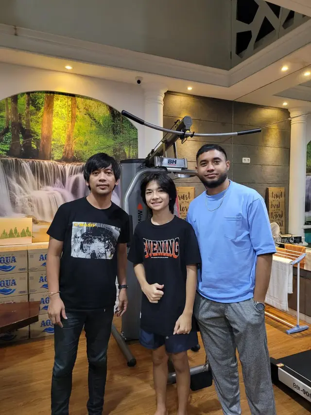 Rian D'Masiv bersama Weda Nanda