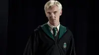 Tom Felton, pemeran Draco Malfroy dalam film Harry Potter telah berubah dari Slytherin menjadi Gryffindor.