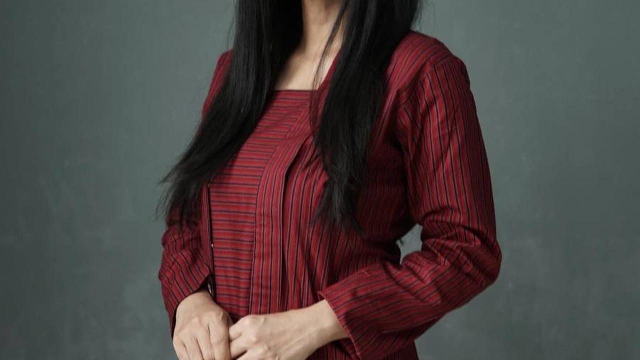 Salah satu pengalaman tak terlupakan dari film 'PAKU TANAH JAWA' adalah ketika harus berakting dengan ular sungguhan.&nbsp;