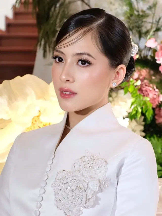 Detail Penampilan Adhisty Zara di Hari Pernikahan