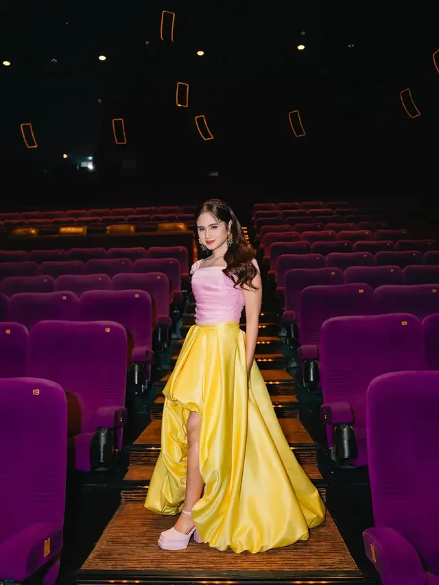 Tissa Biani Pancarkan Aura Princess di Premiere Film Terbaru, Tampil Anggun dengan Visual Disney Princess