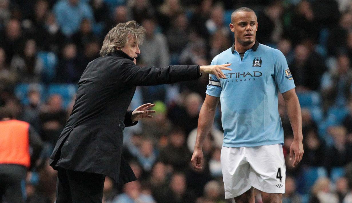 Meskipun banyak pemain mega-mahal yang telah dibawa Manchester City ke Etihad sejak 2008, tapi rekrutan terbaiknya adalah Vincent Kompany. Pria itu kemudian menjadi kapten tim dari tahun 2011 hingga 2019 dan lantas memenangkan empat gelar liga Inggris. (Foto: AFP/Lindsey Parnaby)
