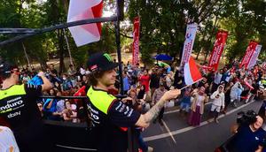 Mandalika Grand Prix Association (MGPA) menggelar Pertamina Grand Prix Of Indonesia Riders Parade di Kota Mataram, NTB, Rabu (25/9/2024). (MGPA)