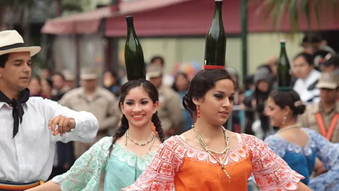 Tari Tradisional Paraguay yang Sanggup Buat Kamu Heran