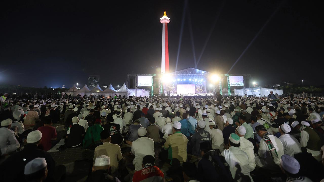 FOTO: Reuni 212 di Monas Seruan Perbaikan Bangsa