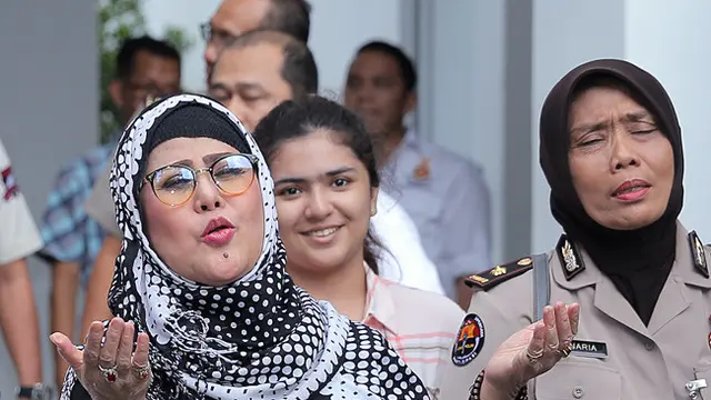 [Bintang] Elvy Sukaesih