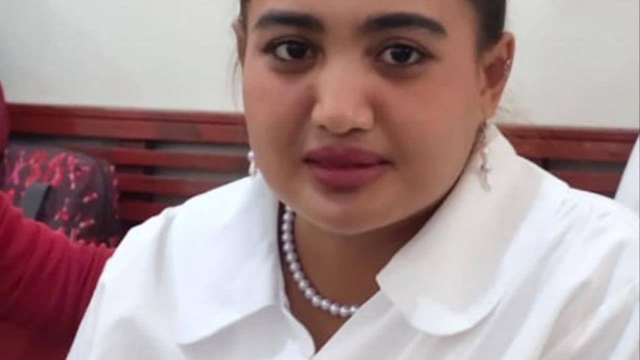 Lina Mukherjee keberatan atas tuntutan jaksa penuntut umum tersebut.