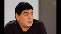 Mamadona, Ejekan Baru Maradona Setelah Operasi Plastik