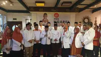 Dewan Pakar Partai Keadilan Sejahtera (PKS) Kota Depok mendeklarasikan dan mengiklarkan untuk memenangkan Imam Budi Hartono pada Pilkada Kota Depok 2024. (Dicky Agung).