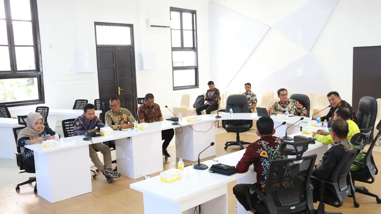 Kepala BSKDN Yusharto Huntoyungo, saat menerima kunjungan kerja (Kunker) Pemkab Kotabaru. (Istimewa)