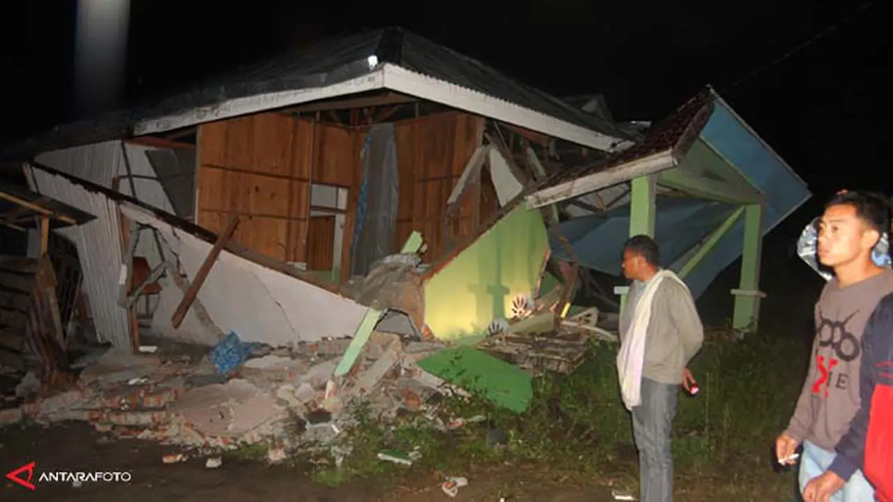 gempa-aceh-evakuasi-130703b.jpg