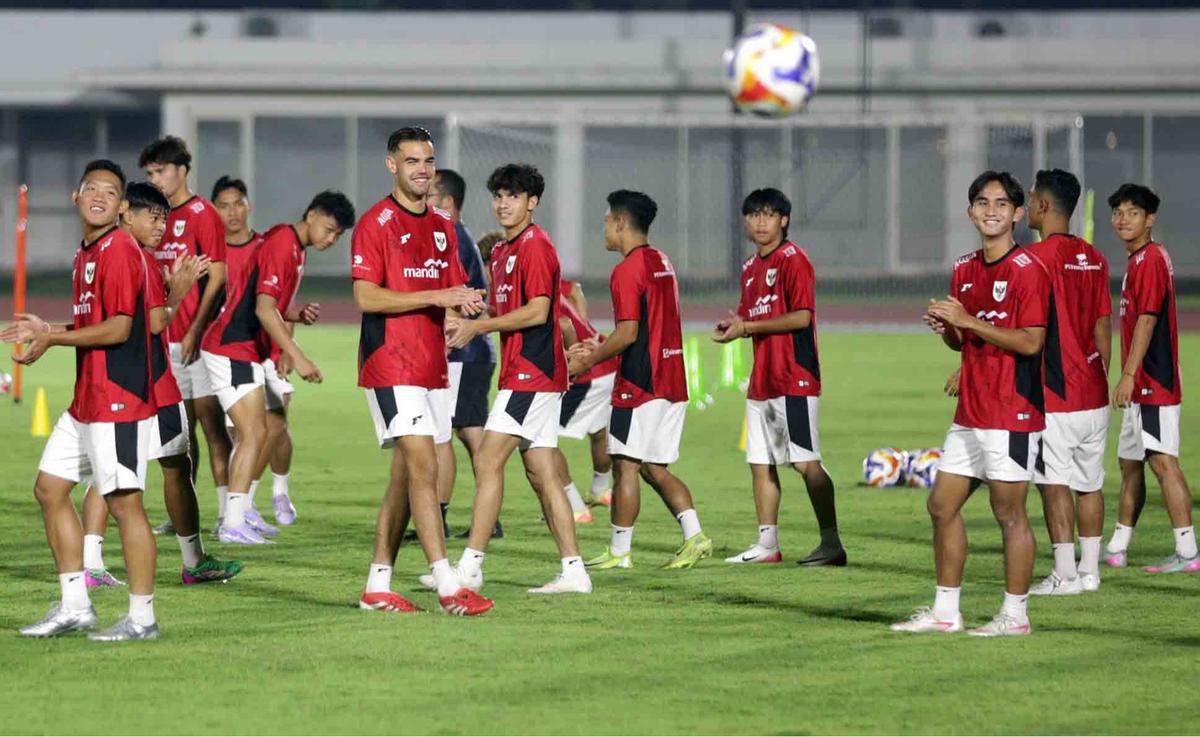 FOTO: Jelang Piala AFF U-23 2025, Timnas Indonesia Panaskan Mesin di Stadion Madya Jakarta