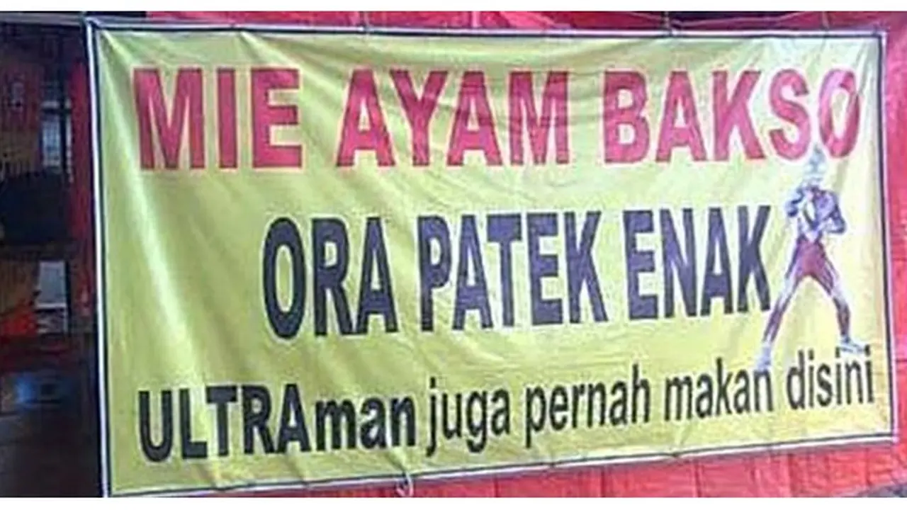 6 Spanduk Nyeleneh Penjual Mi Ayam Ini Bikin Geleng Kepala