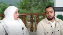 Tasyi Athasyia dan suaminya, Syech Zaki. (YouTube Tasyi Athasyia)