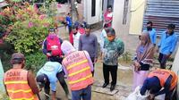 Wali Kota Khairul saat kegiatan pemasangan sambungan PDAM gratis bagi Masyarakat Berpenghasilan Rendah (MBR) di Kota Tarakan.