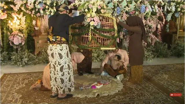 6 Momen Atta Halilintar Jadi Ayah Siaga Saat Tedak Siten Ameena