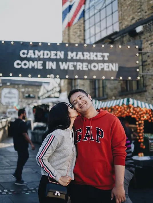 Gilang Dirga dan Adiezty Fersa