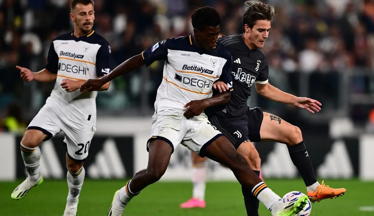 Bermain di Allianz Stadium, Juventus unggul segalanya atas Lecce pada laga ini. (MARCO BERTORELLO/AFP)