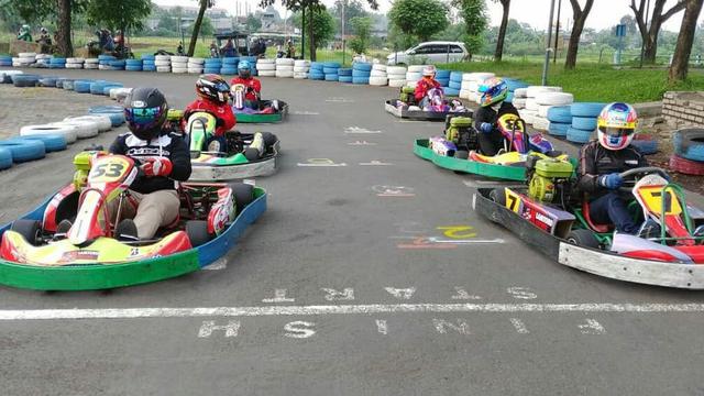 Ulang Tahun Ke 8 Sahabat Rio Gelar Gokart Fun Race Ragam Bola Com