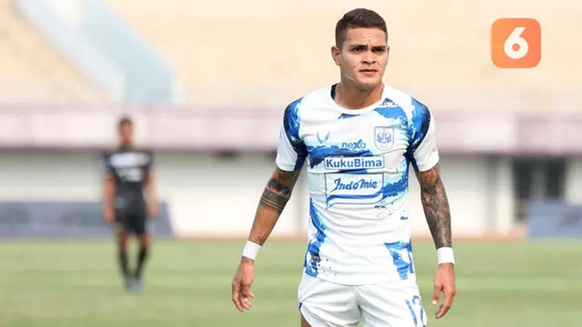 Latihan Perdana, Gali Freitas Sambut Petualangan Baru bersama Persebaya