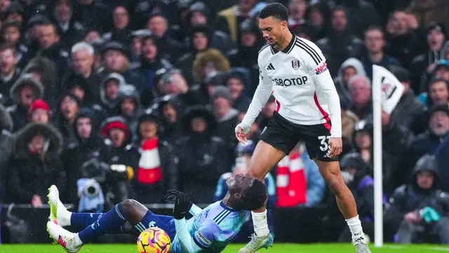 Foto: Ketatnya Lini Pertahanan Fulham yang Membuat Arsenal Frustrasi