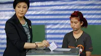 Ups! PM Cantik Thailand Salah Masukkan Surat Suara