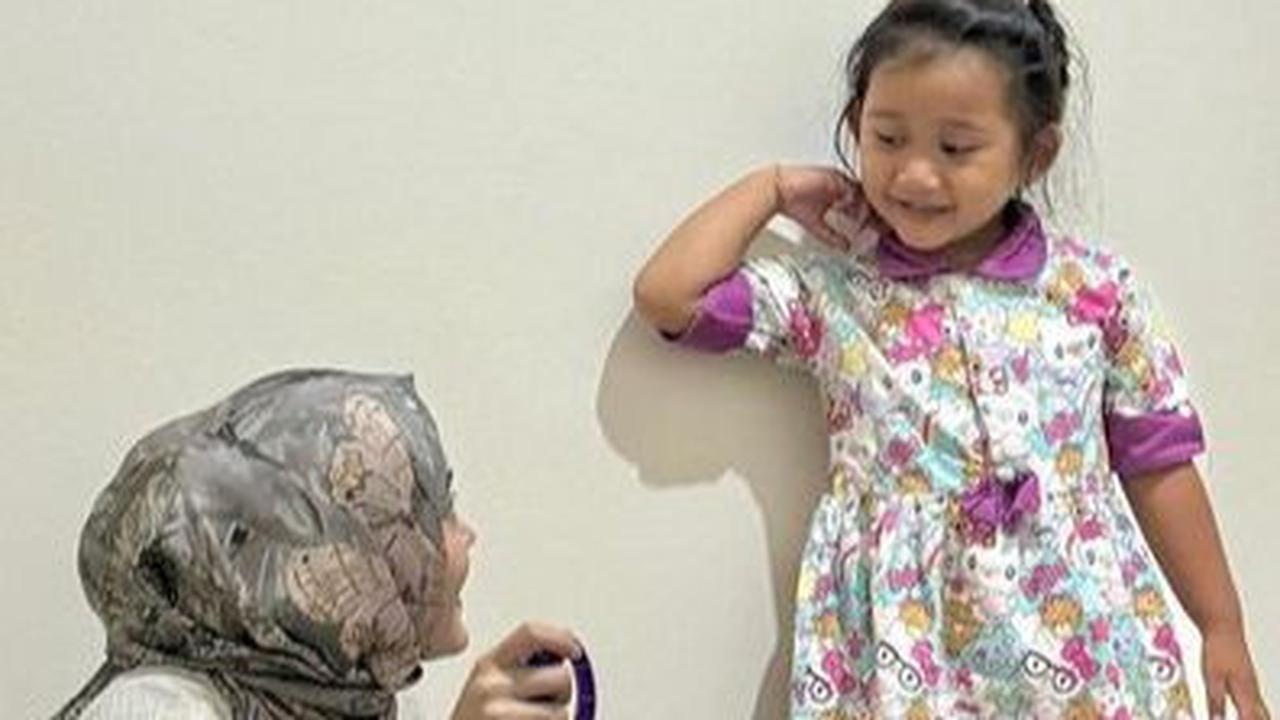 Potret Terbaru Bintang Anak Mendiang Lina Jubaedah dan Teddy, Kini Tumbuh Besar dan Cantik