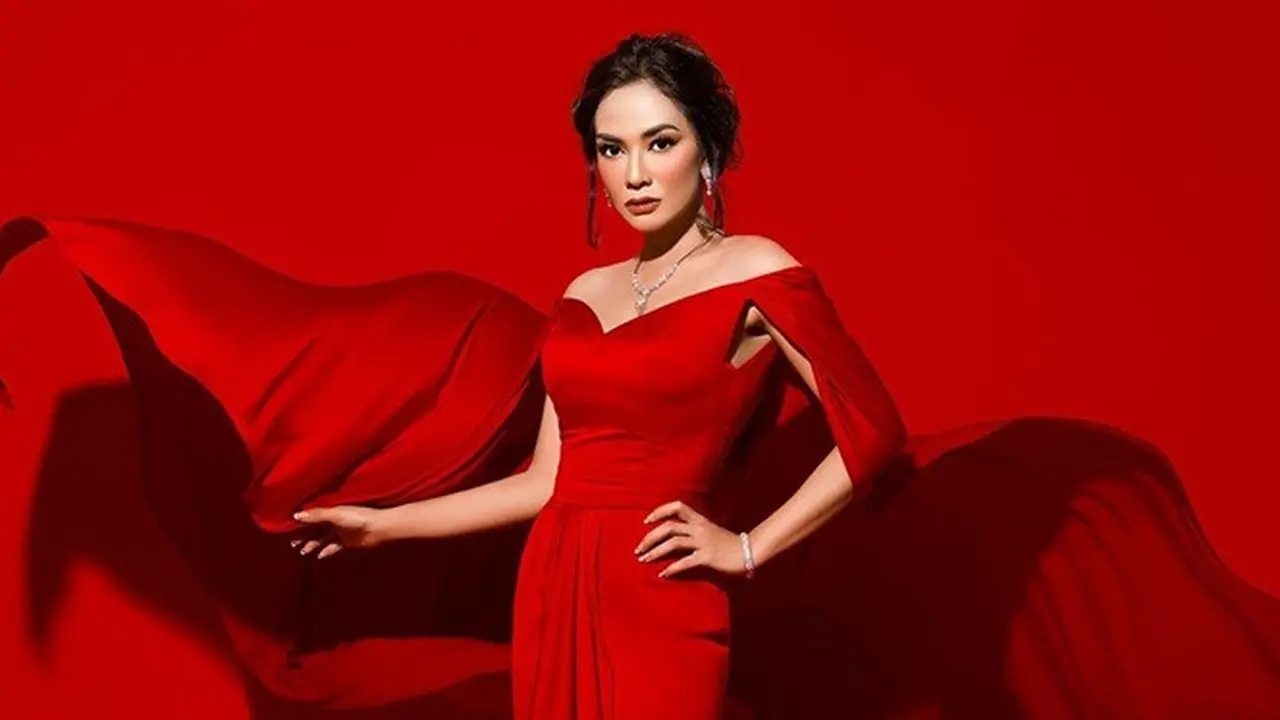 6 Gaya Pemotretan Masayu Anastasia dalam Berbagai Tema, Tampil Berkharisma