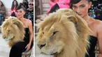 Foto kombinasi Kylie Jenner saat menghadiri koleksi Schiaparelli Haute Couture Spring-Summer 2023 di Paris, Senin, 23 Januari 2023. Peragaan rumah mode Schiaparelli di Le Petit Palais mengawali Paris Fashion Week Haute Couture Spring-Summer 2023. (AP Photo/Michel Euler)