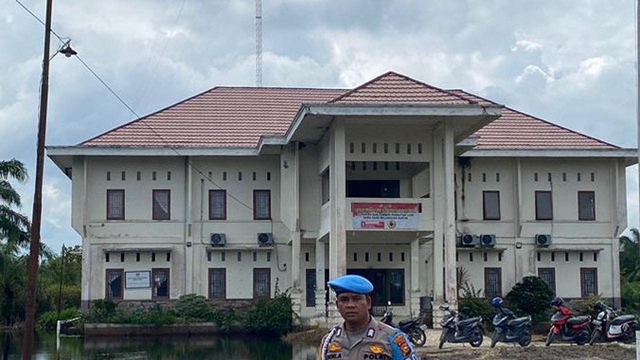 Dua Kantor Camat Kebanjiran, Polres Rohil Cari Lokasi untuk Logistik Pemilu