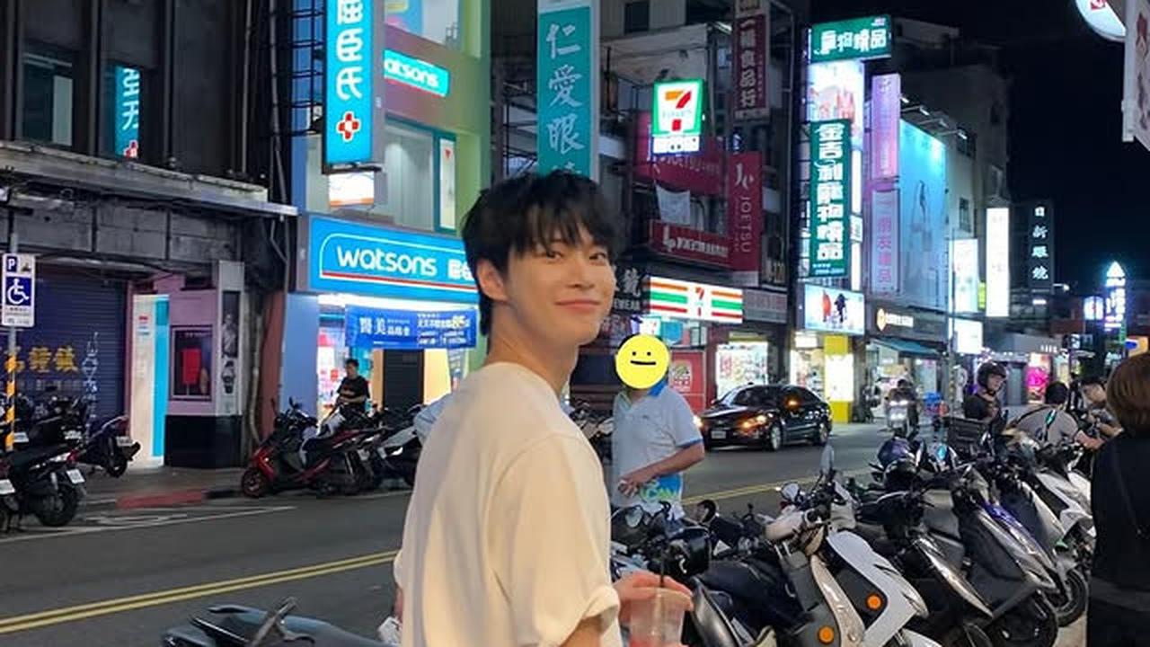 Doyoung NCT Umumkan Konser Solo di Asia, Indonesia Dilewatkan