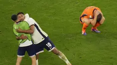 Langkah Timnas Belanda di Euro 2024 harus terhenti setelah ditaklukkan Inggris pada laga semifinal Euro 2024 di Stadion Signal Iduna Park, Dortmund, Kamis (11/7/2024). (AP Photo/Andreea Alexandru)